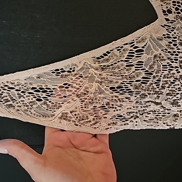 Dress - Picture 2 of 4